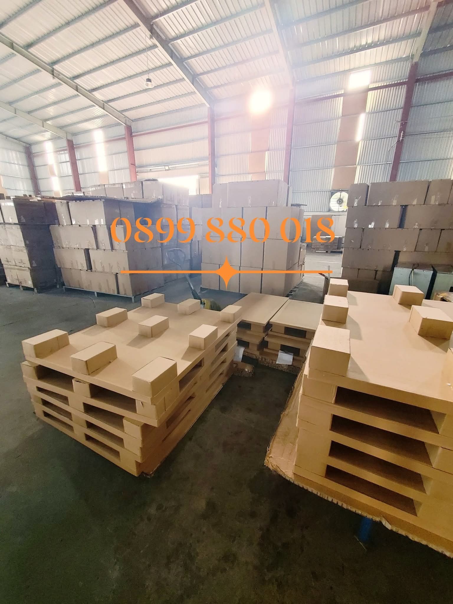 Sản xuất pallet giấy tổ ong