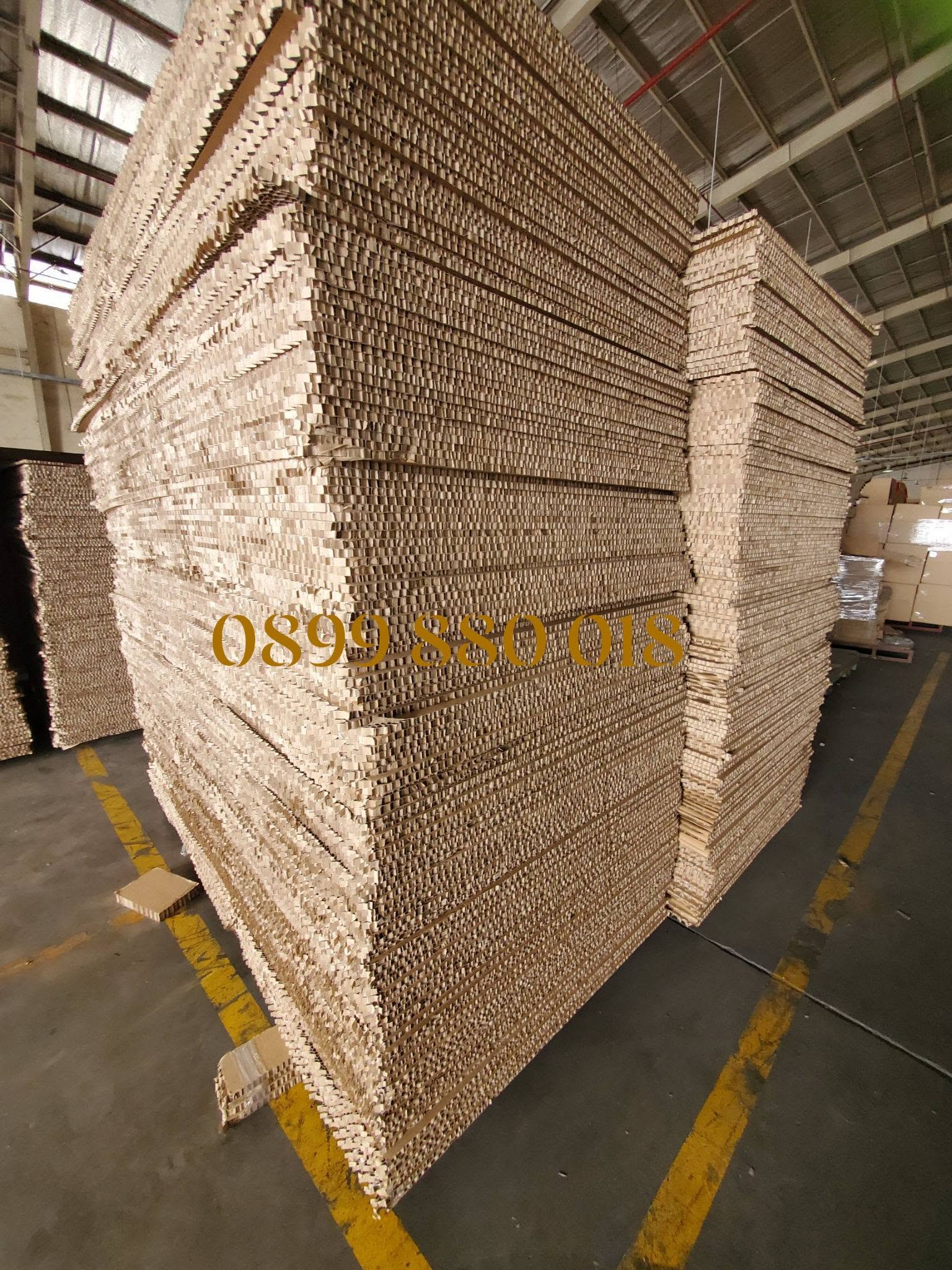GIẤY TỔ ONG GIẢI PHÁP ĐÓNG GÓI AN TOÀN, TIẾT KIỆM VÀ THÂN THIỆN MÔI TRƯỜNG